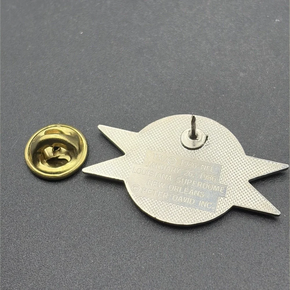 Super‎ Bowl XX NFL Football Lapel Hat Pin